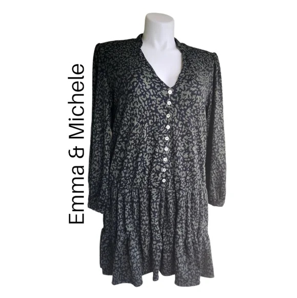 Emma & Michele | Dresses | Emma And Michelle Green And Black Long Sleeves Dress Nwt Size Xl | Poshmark Emma & Michele | Dresses | Emma And Michelle Green And Black Long Sleeves Dress Nwt Size Xl | Poshmark